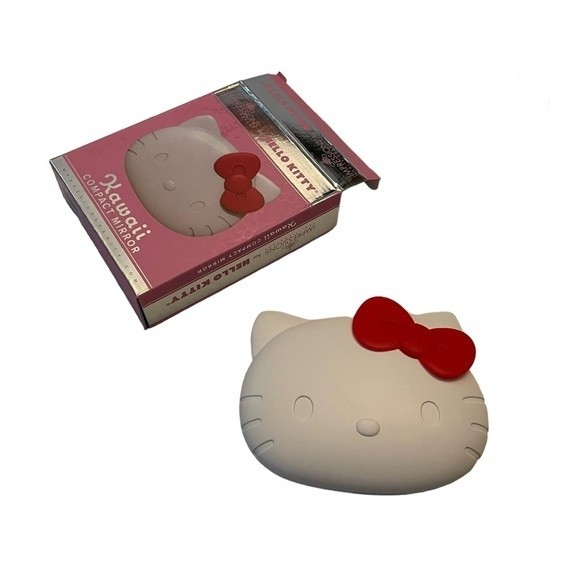Hello Kitty Impressions Kawaii Compact Mirror magnifying with light BNIP NWT - Picture 3 of 5